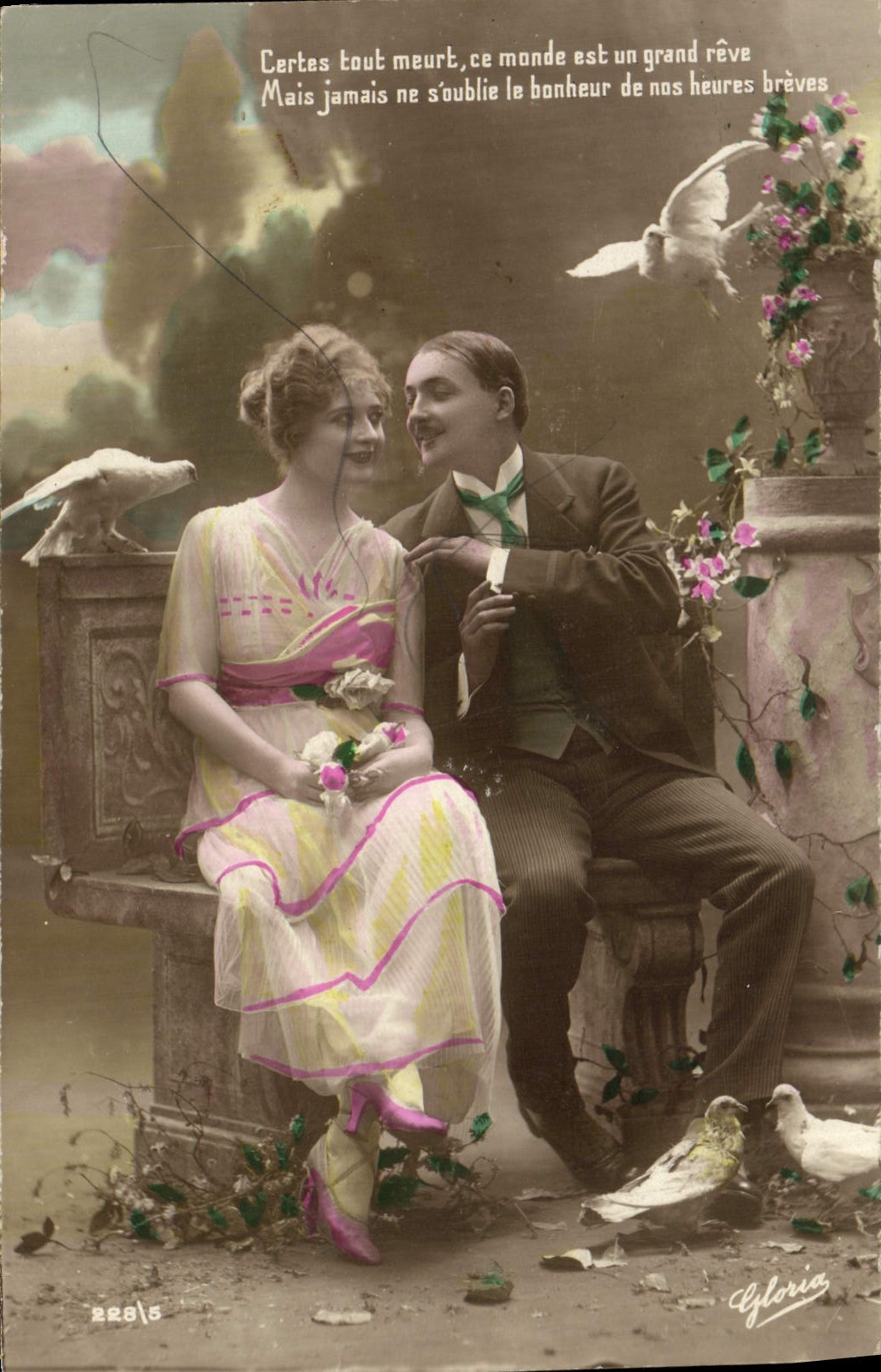 CPA Fantaisie Femme Colombes