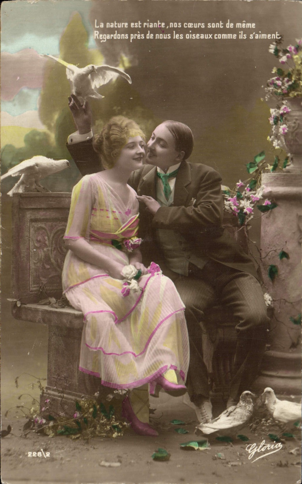 CPA Fantaisie Femme Colombes