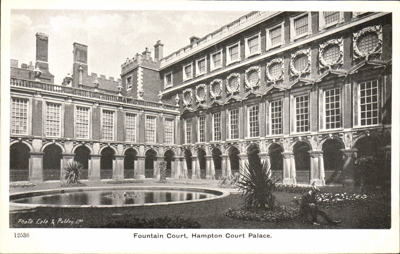 La POSTAL Foutain de la VENDIMIA funciona el hotel luxe del De del Hampton Court