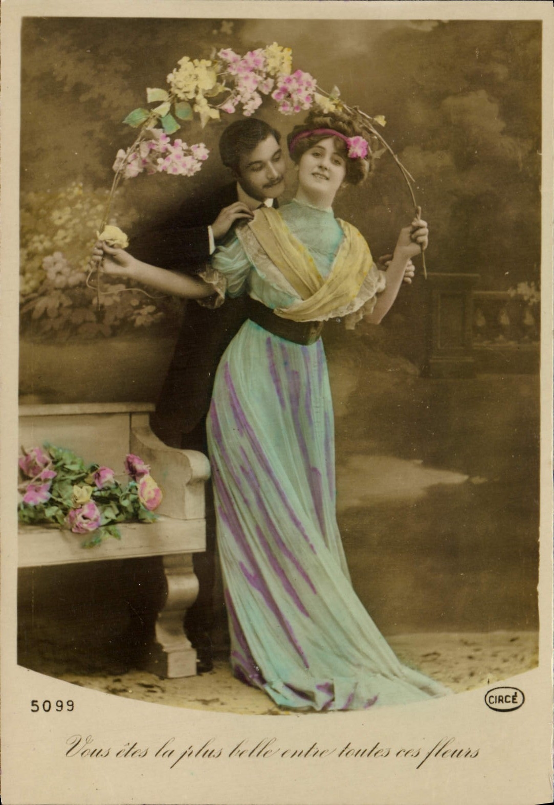CPA Fantaisie Femme