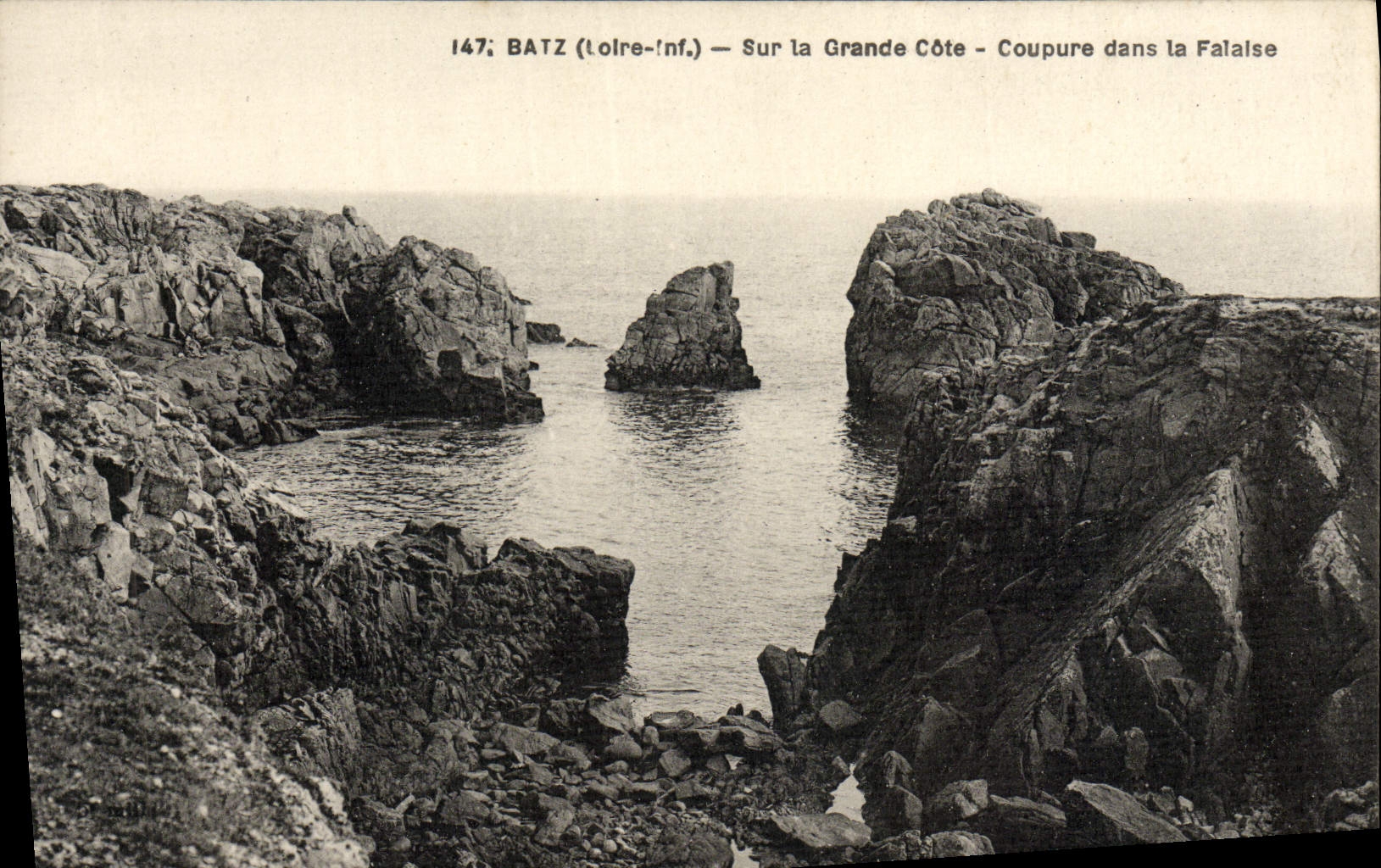 VINTAGE POSTCARD Batz On the Great Dimension Cut in Cliff