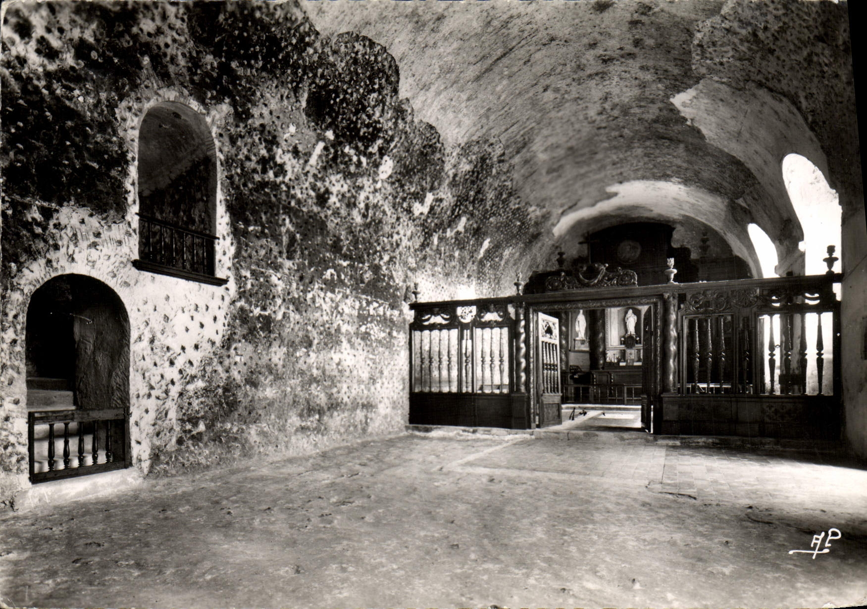 CPM Haute Isle L'Eglise Souterraine