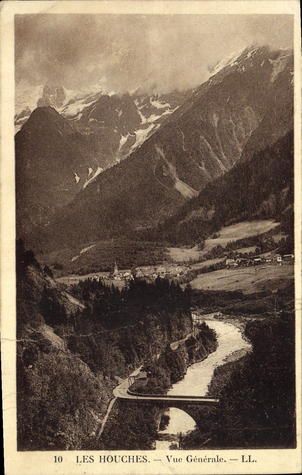 VINTAGE POSTCARD Houches View