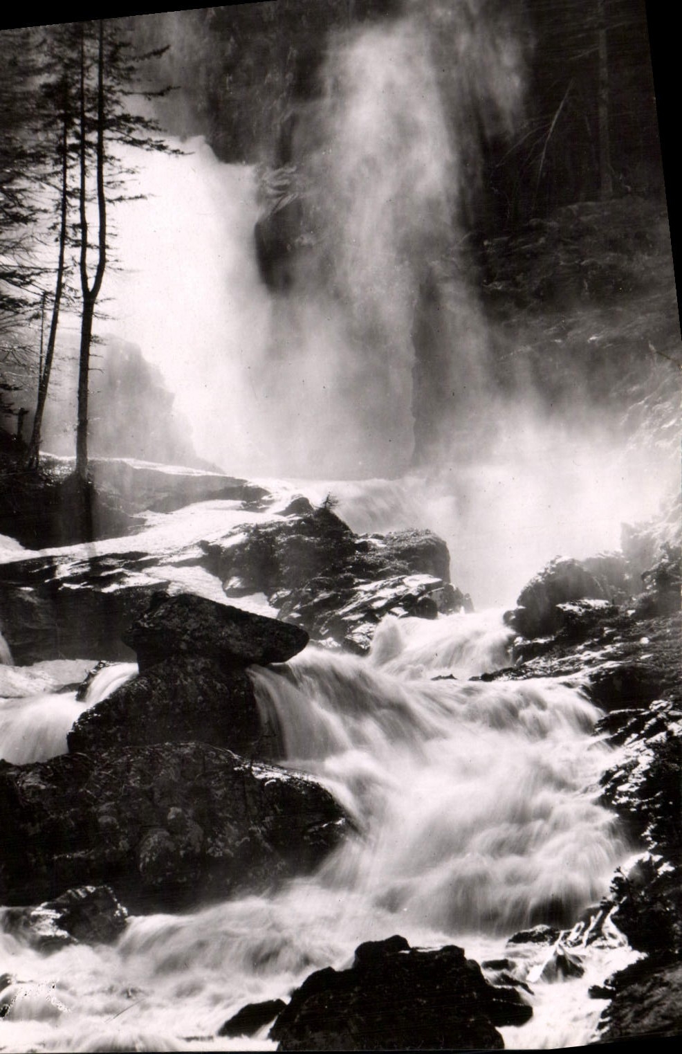 CPM Route du Pont d'Espagne Cascade du Bousses