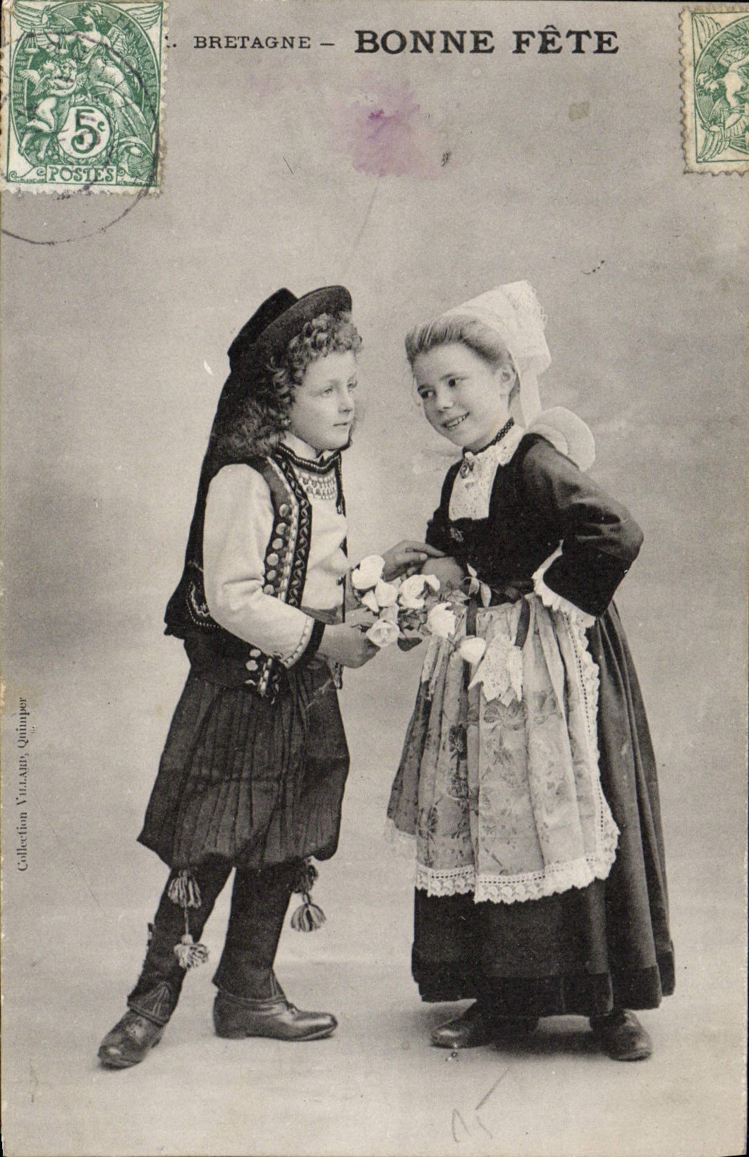 CPA La Bonne Fete Enfants Bretagne Folklore