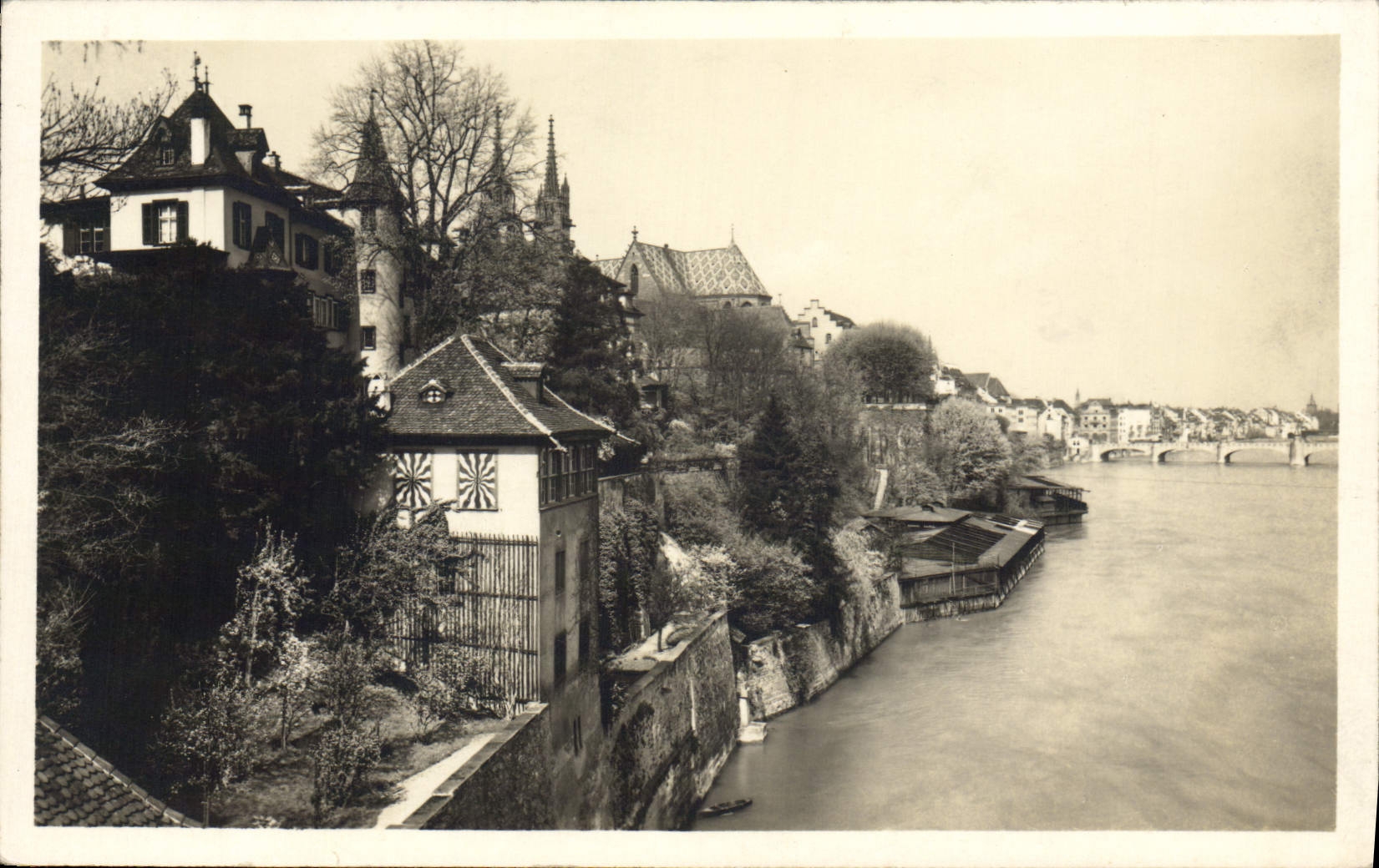 VINTAGE POSTCARD Basel Deutschrittergarten Und Munster