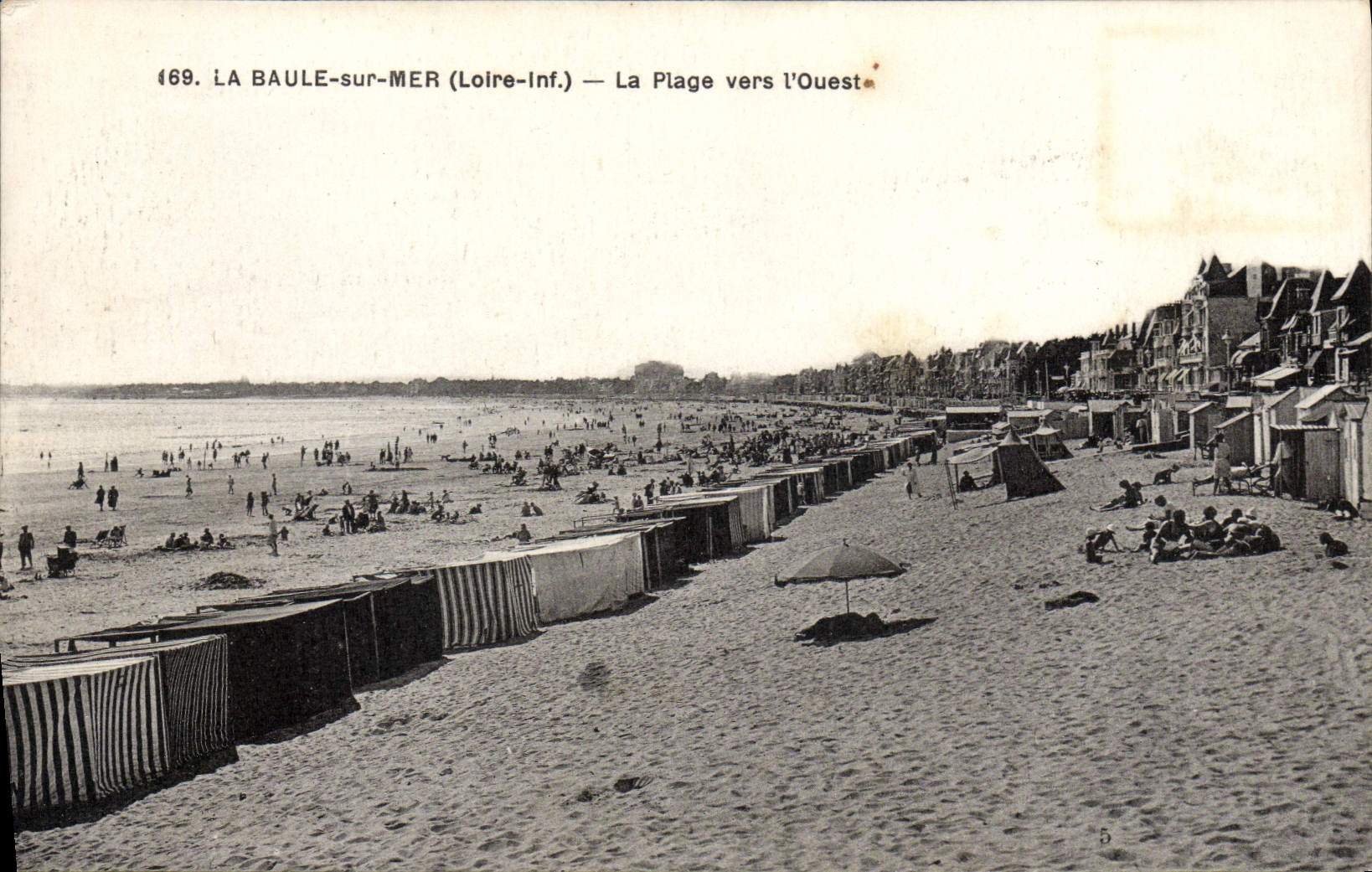 VINTAGE POSTCARD La Baule On Sea the Beach Towards the West
