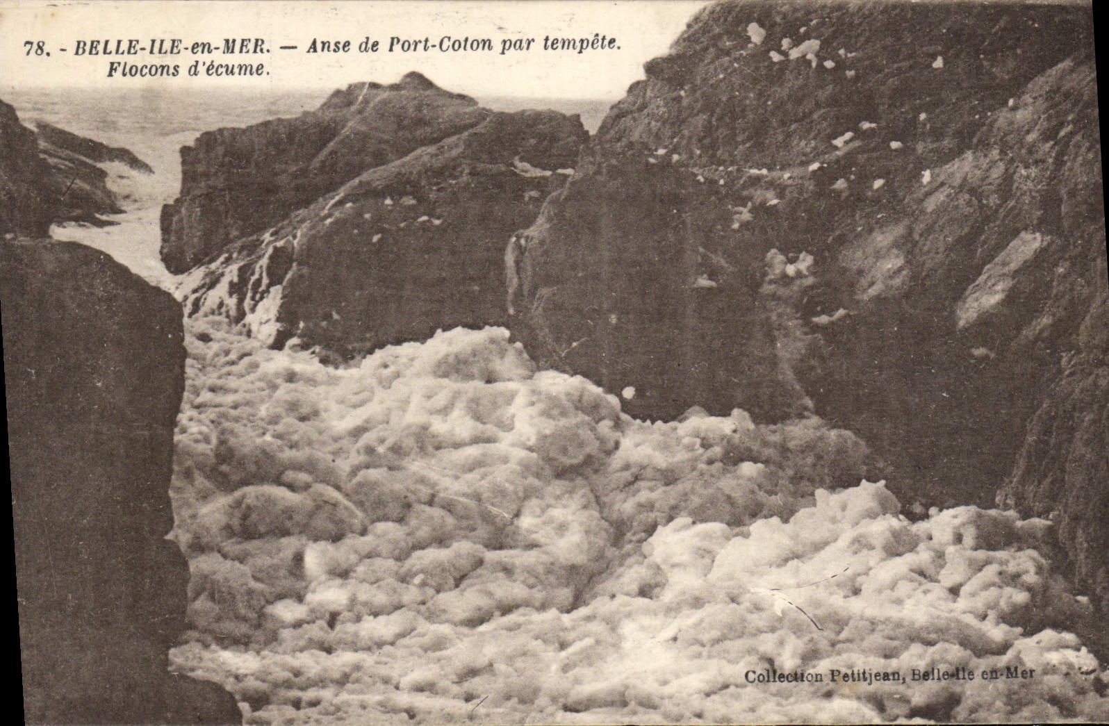 Isla hermosa de la POSTAL de la VENDIMIA en la manija del mar del algodón portuario de Storm Flakes de la espuma