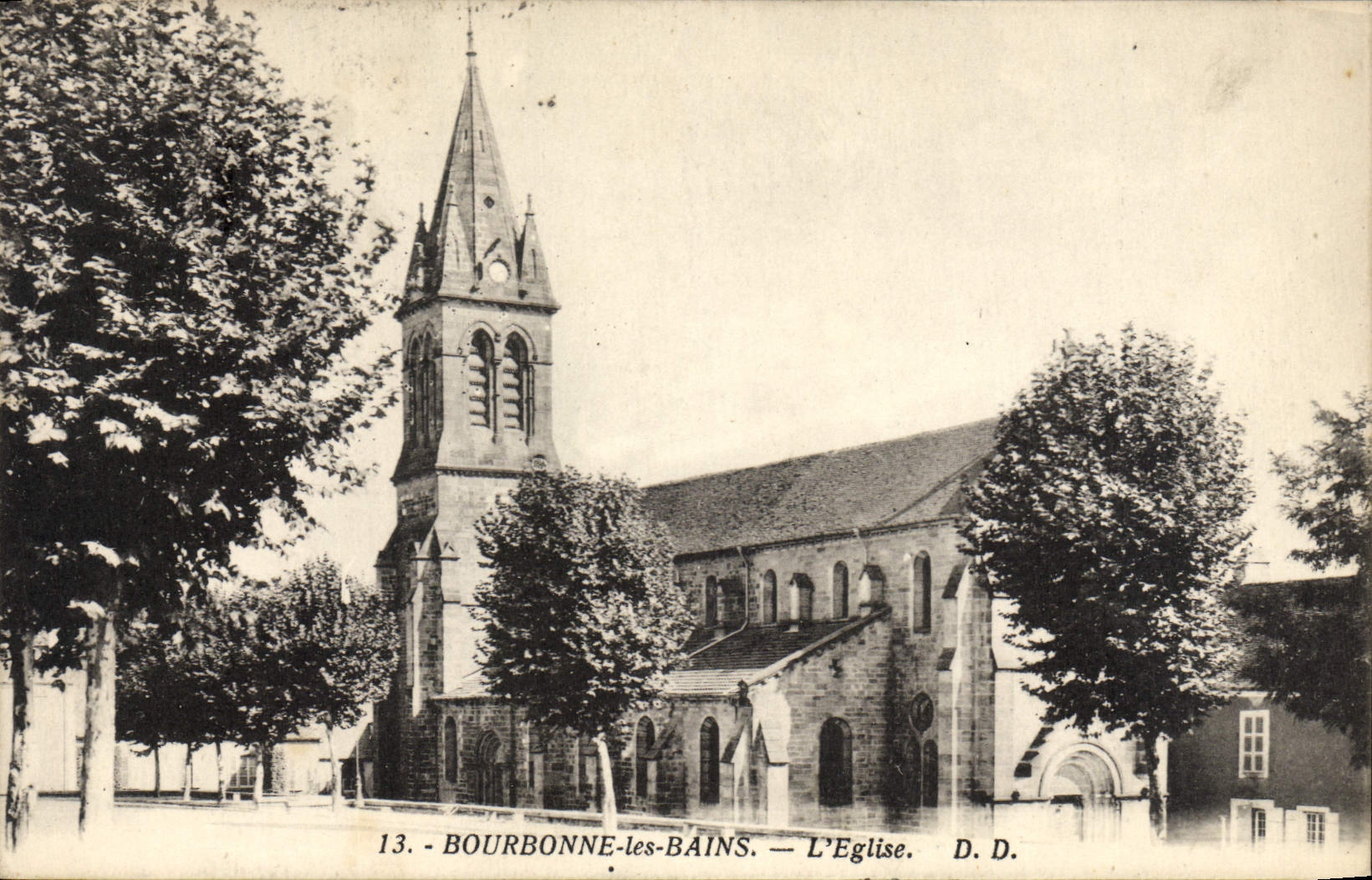 CPA Bourbonne les Bains L'Eglise