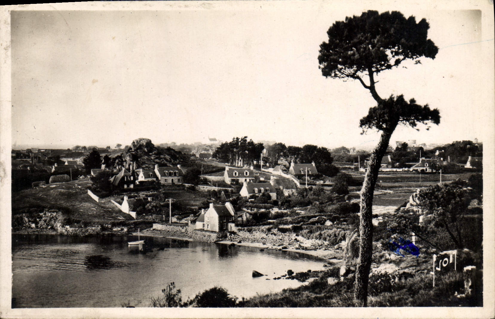 MODERN CARD Island De Brehat Village on the Interior Lake