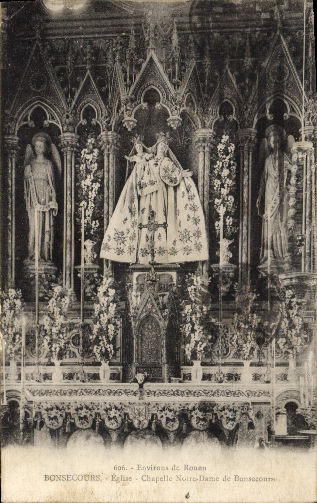 VINTAGE POSTCARD Bonsecours Church Vault Notre Dame de Bonsecours