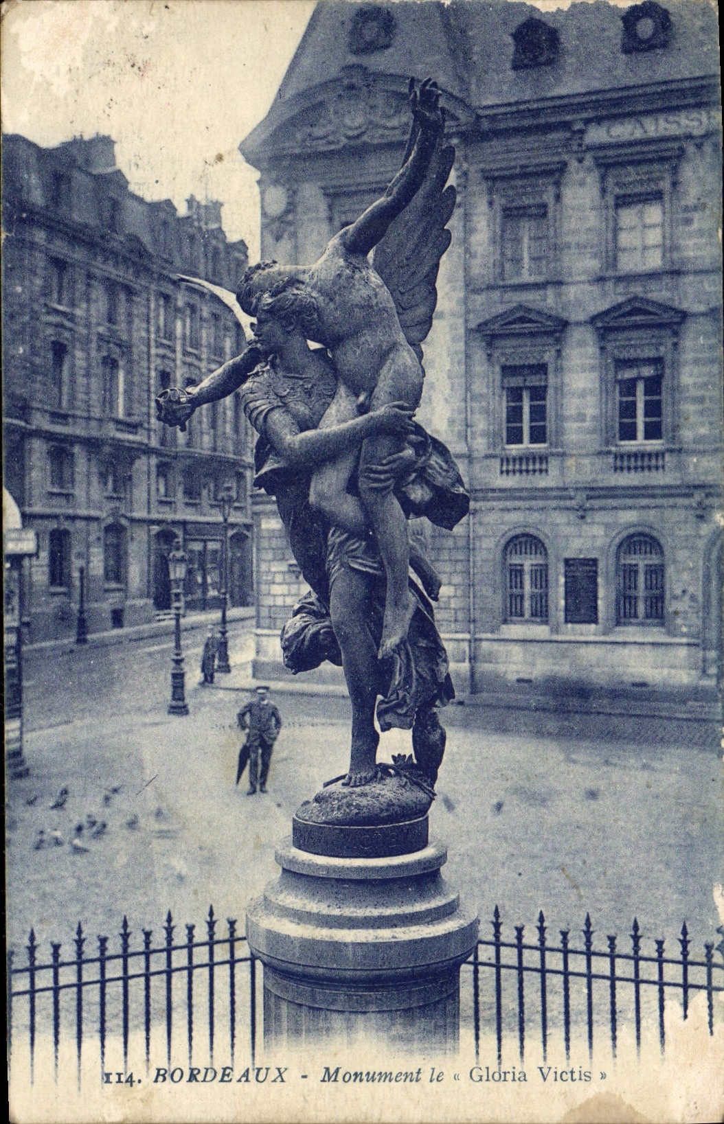 Monumento Gloria Victis de Burdeos de la POSTAL de la VENDIMIA