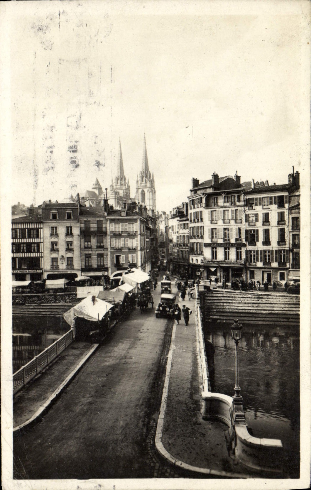 CPM Bayonne Un coin du marche 