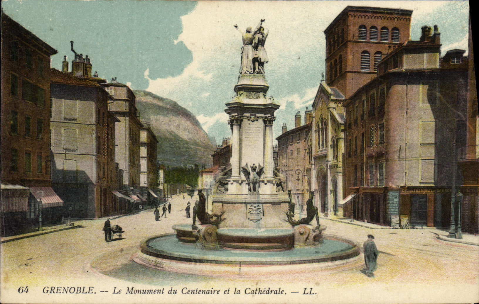CPA Grenoble Le Monument du Centenaire et la Cathedrale