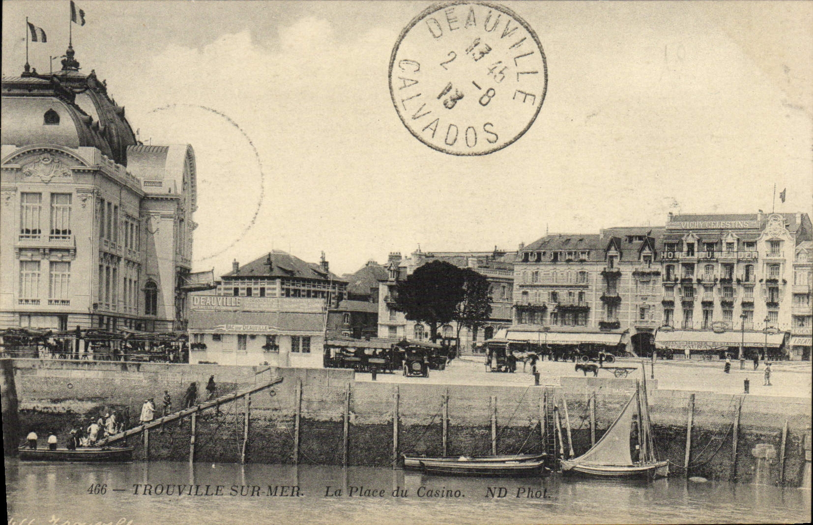CPA Trouville sur Mer La place du casino