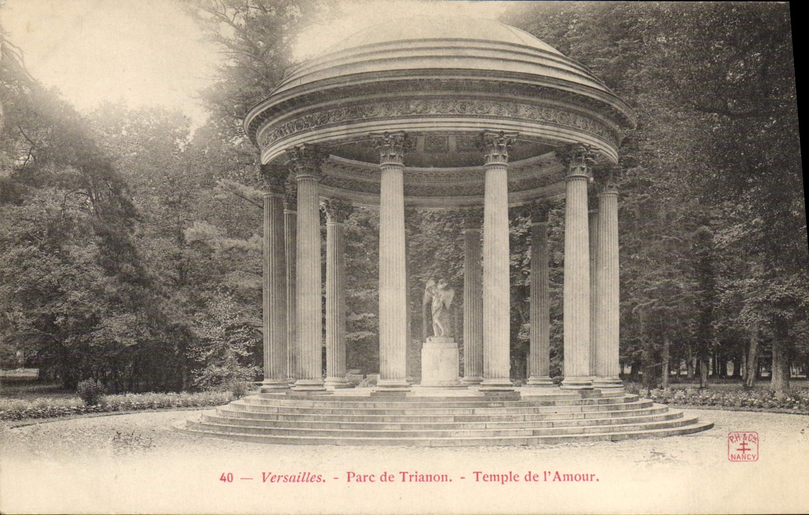 VINTAGE POSTCARD Versailles Park of Trianon Temple of the love