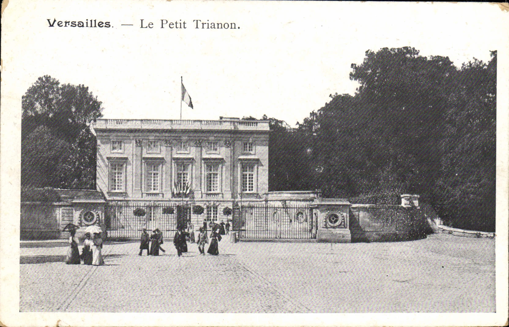 CPA Versailles Le Petit Trianon