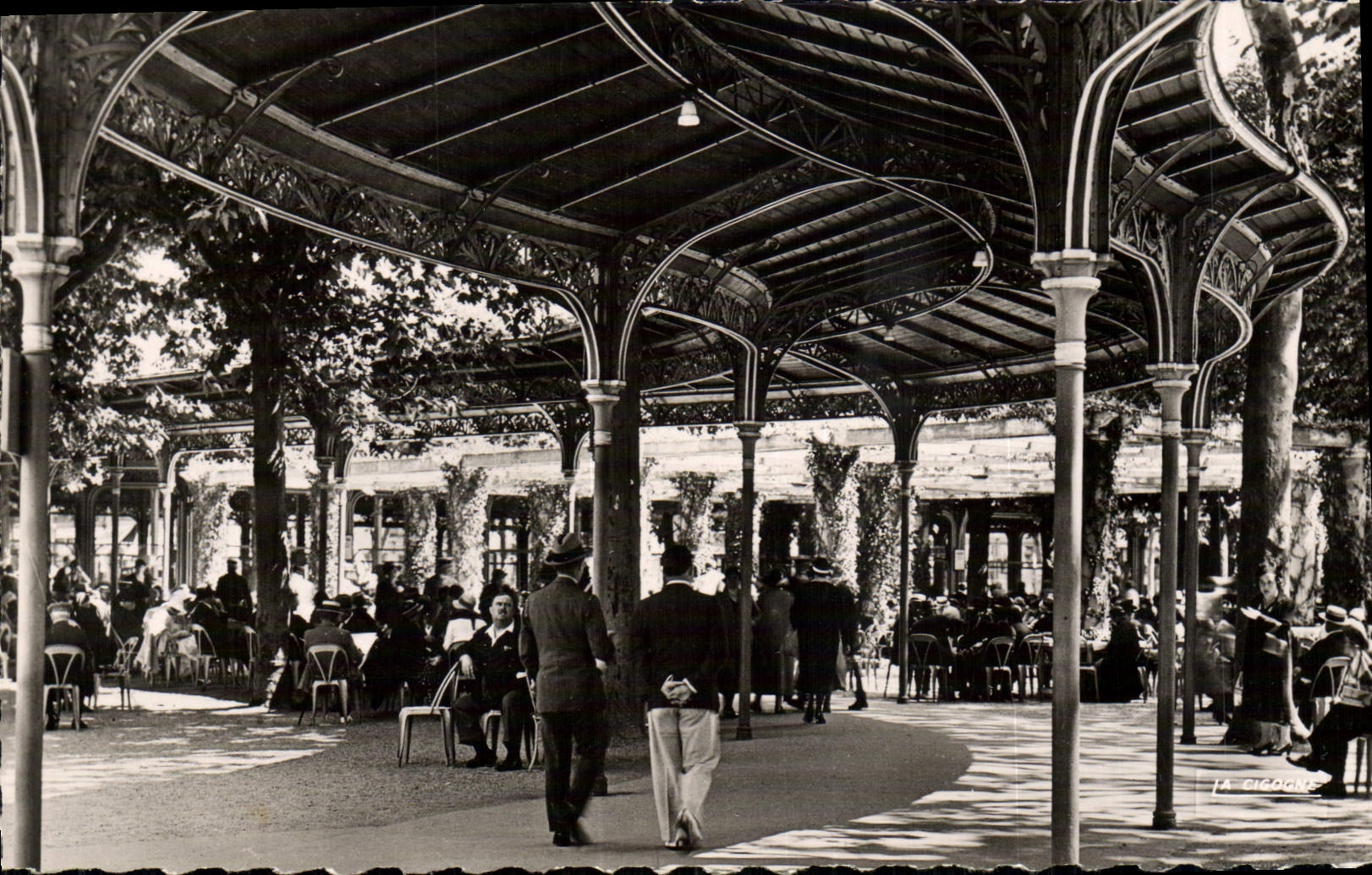 MODERN CARD Vichy Covered Galleries And Pergola Of the Sources