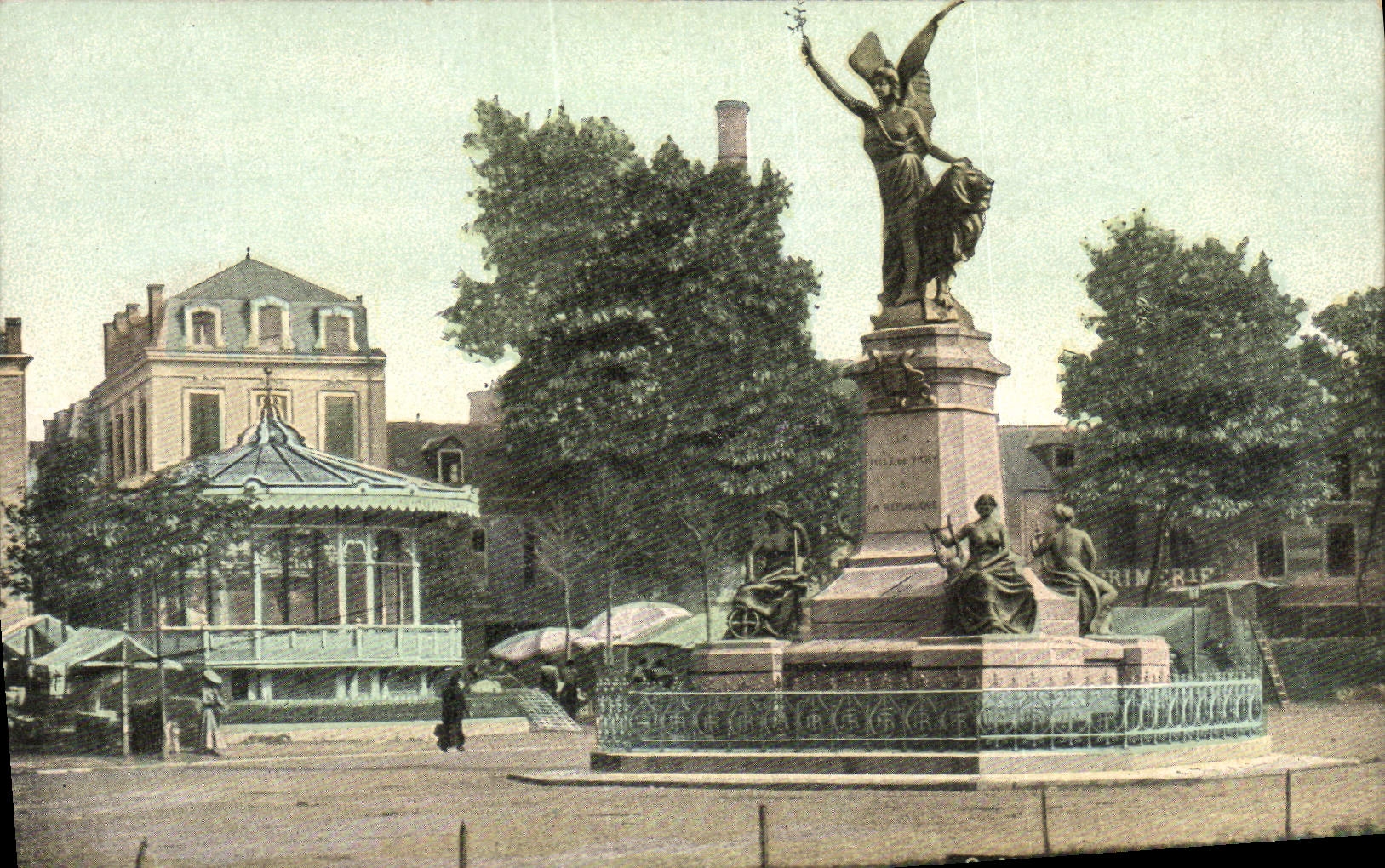 VINTAGE POSTCARD Vichy Places Republic