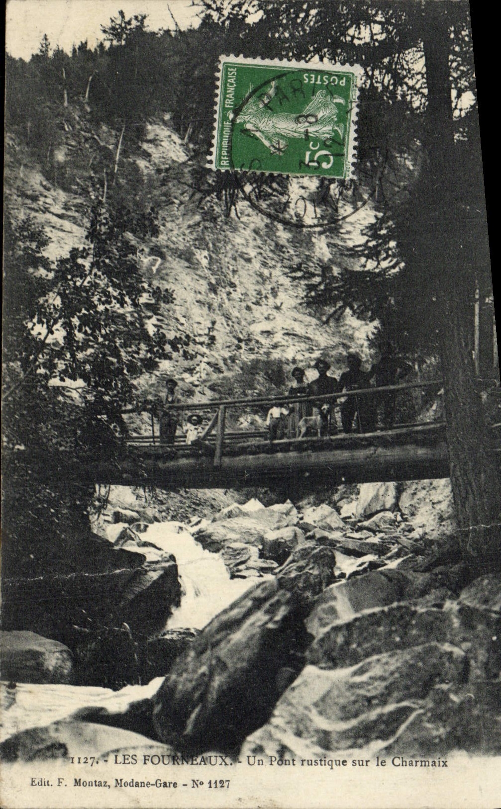 CPA Les Fourneaux Un Pont Rustique Sur Le Charmaix