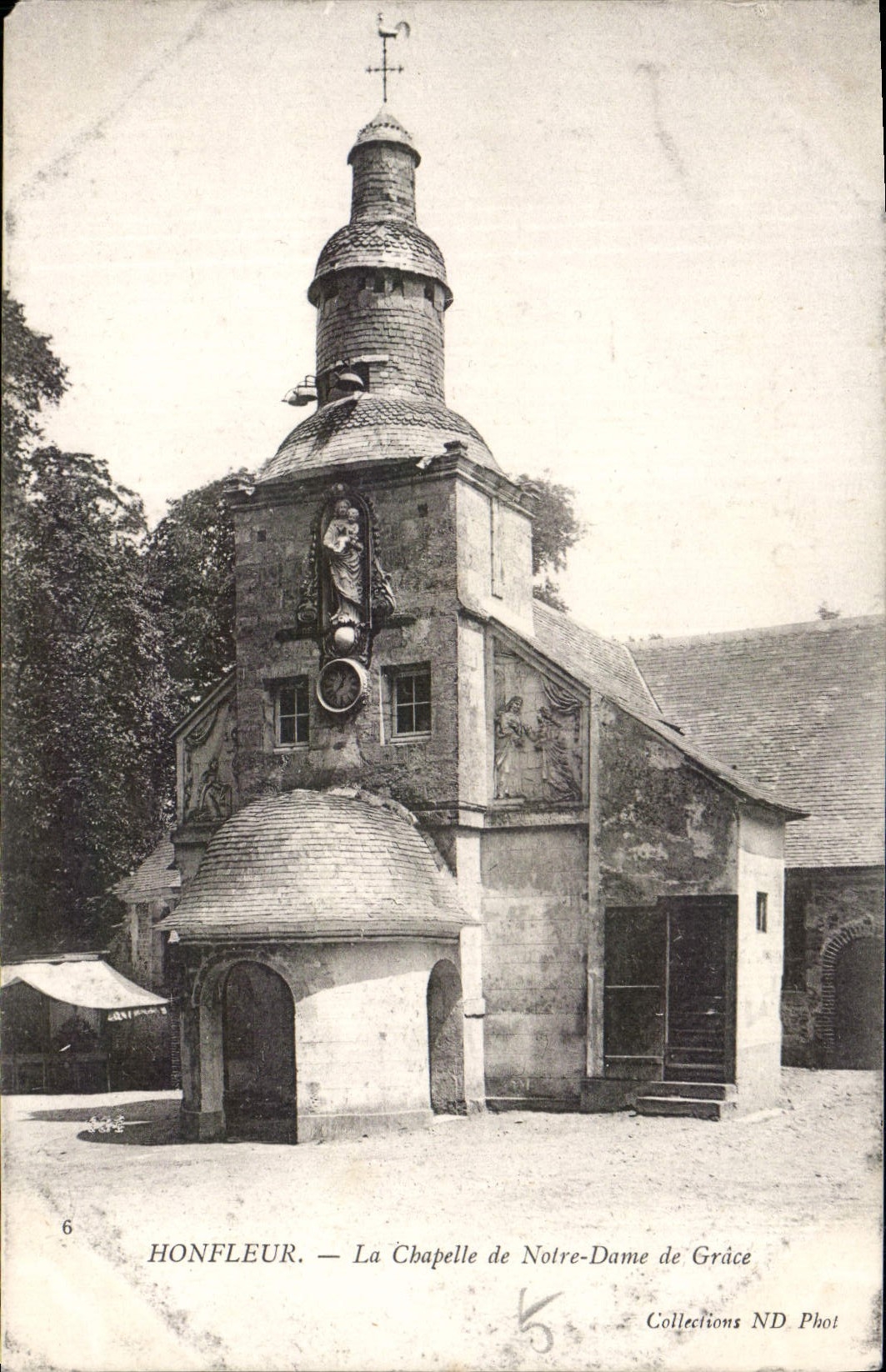 CPA Honfleur La Chapelle De Notre Dame De Grace
