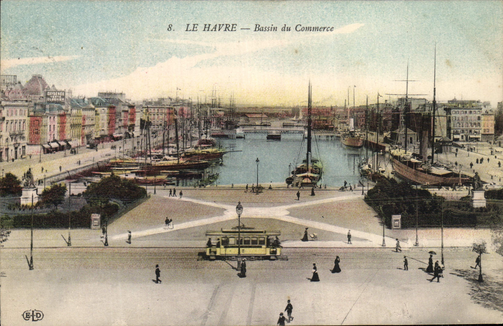 CPA Le Havre Bassin Du Commerce Bateaux