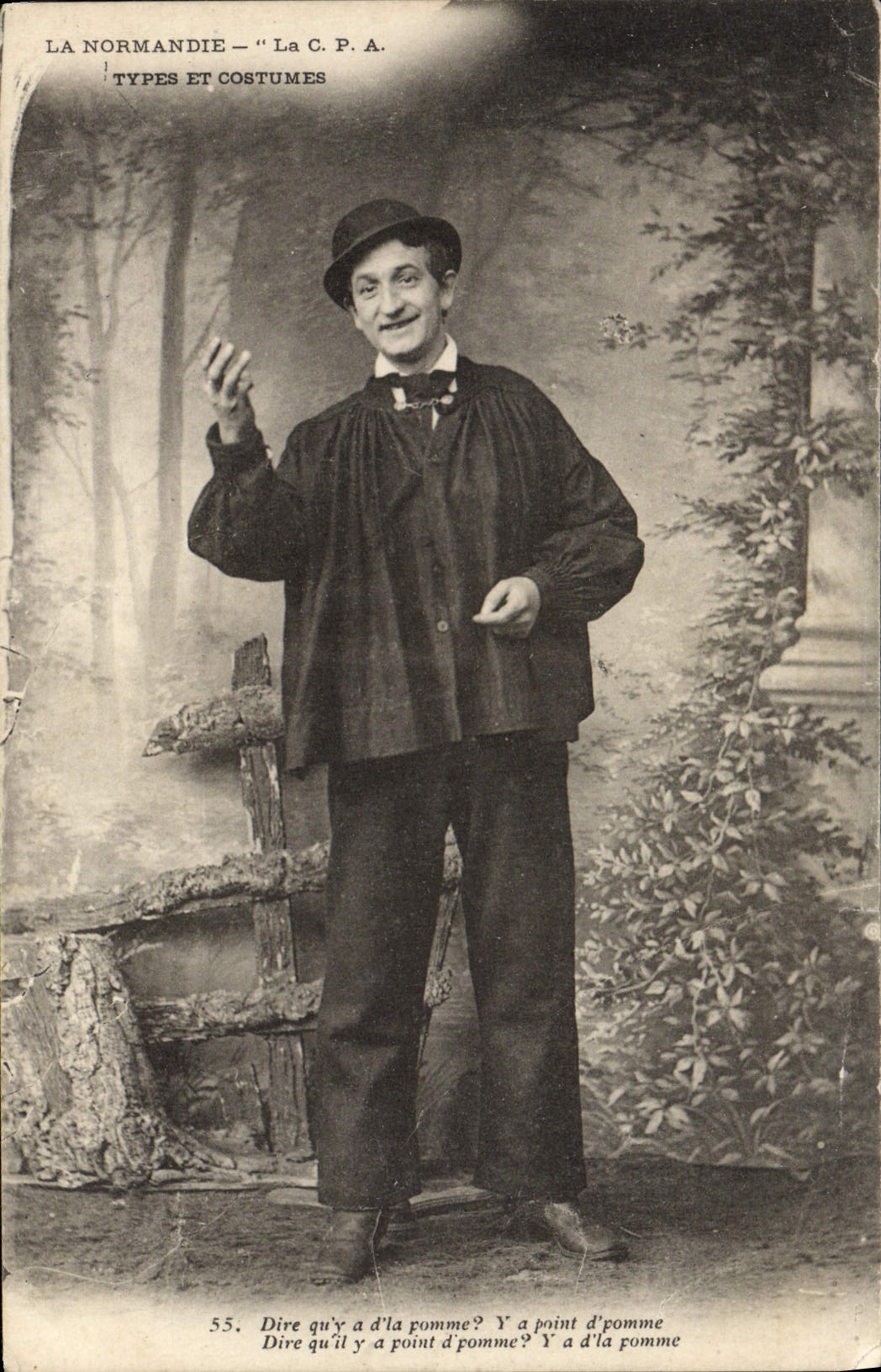 CPA La Normandie Illustree Folklore