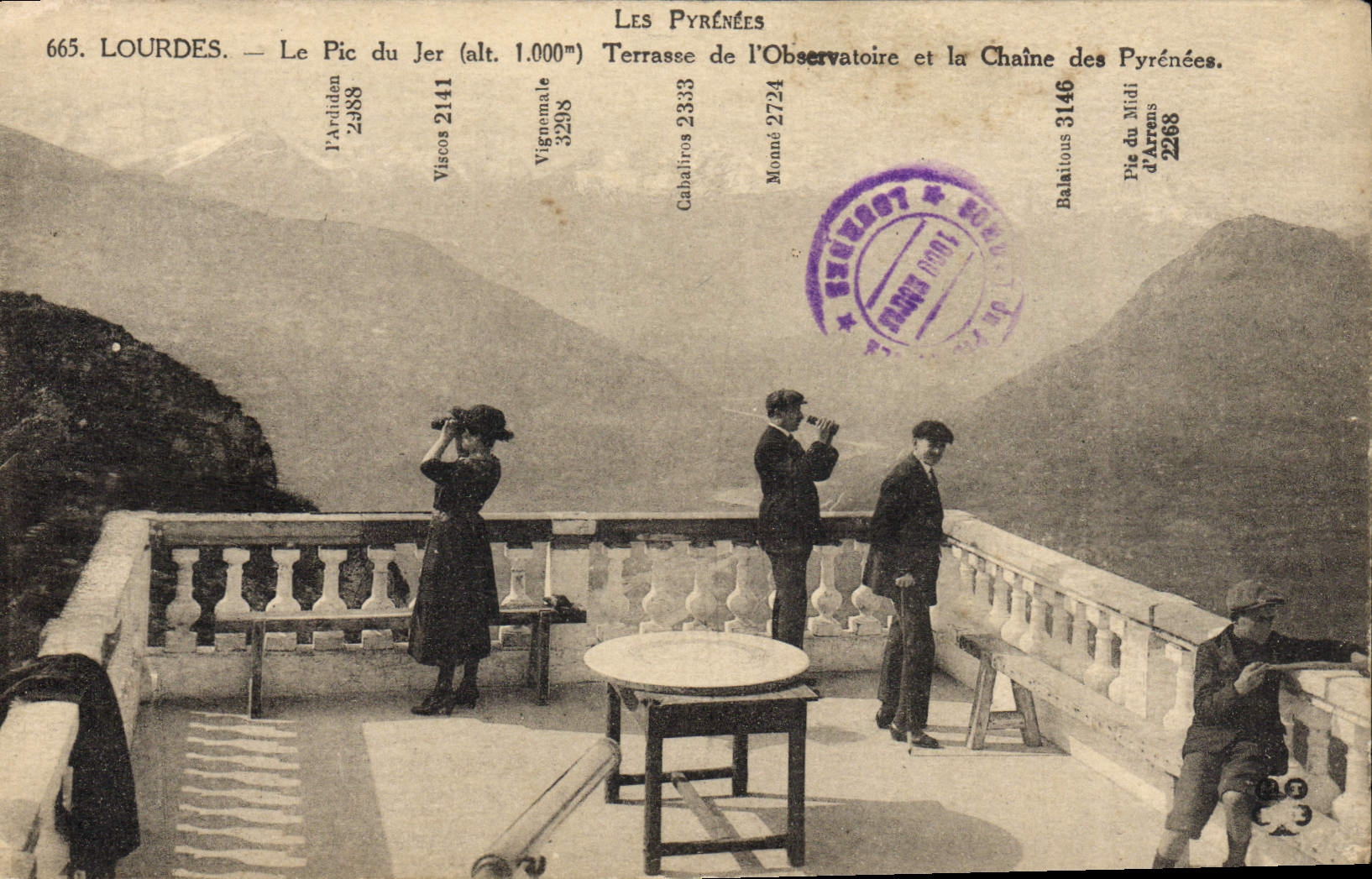 POSTAL de la VENDIMIA pesada el pico de la terraza de Jer del observatorio y de la cadena de los Pyrenees