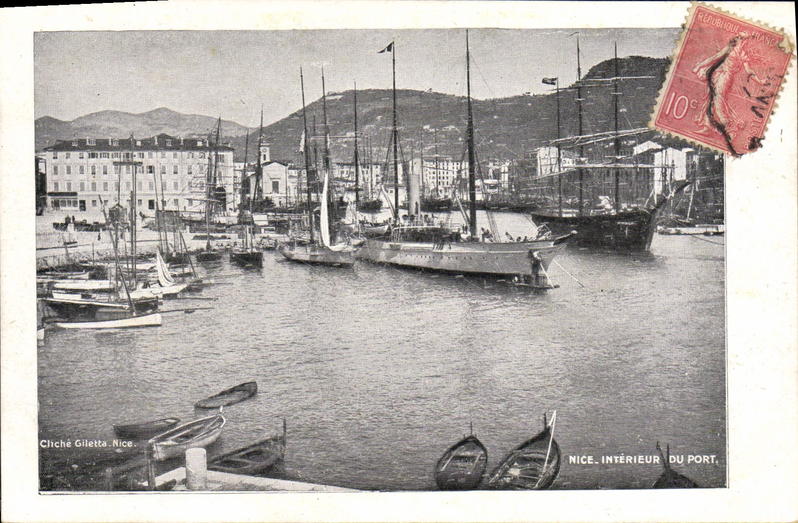 CPA Nice Interieur Du Port Bateaux
