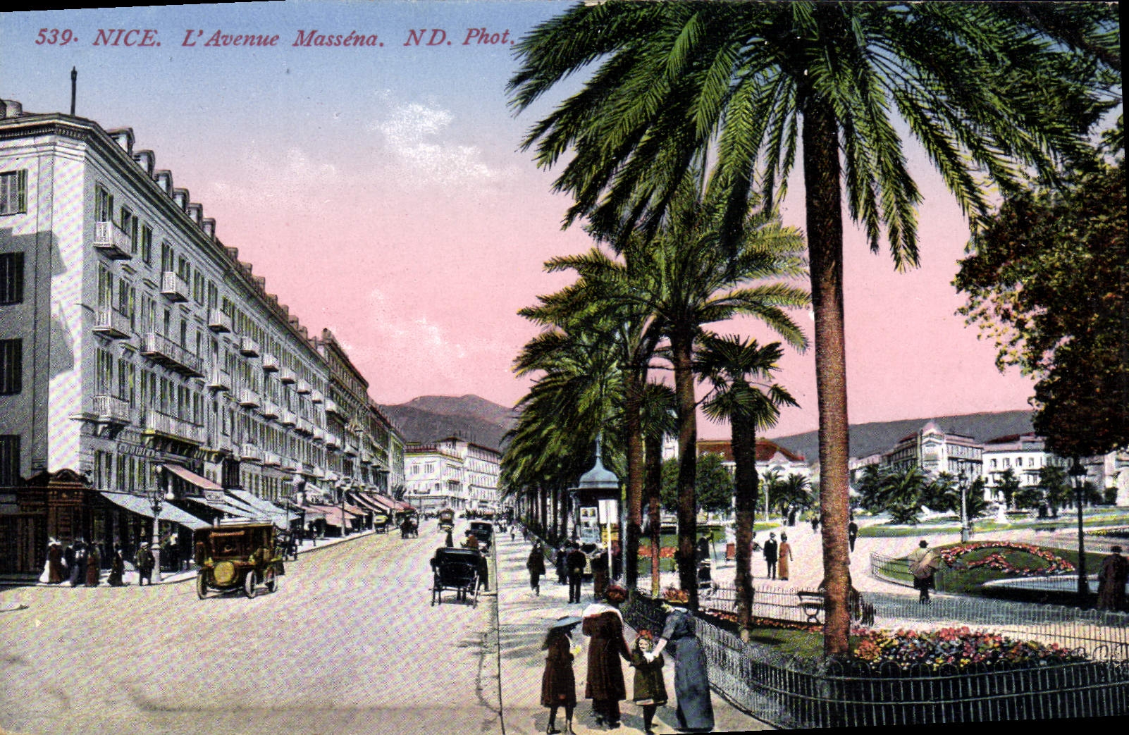 CPA Nice L'Avenue Massena