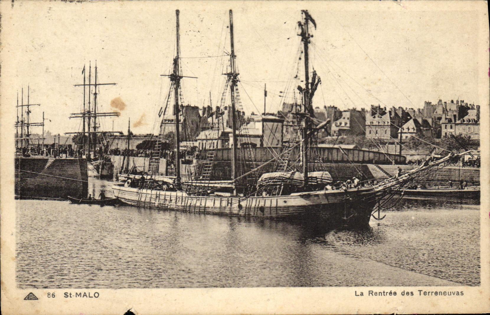 VINTAGE POSTCARD St Malo the Re-entry Of Terreneuvas Boats