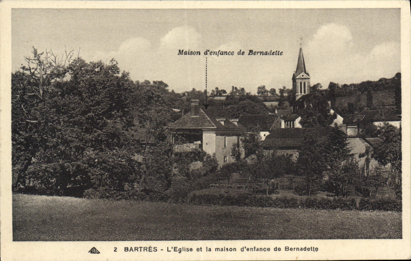 CPA Bartres L'Eglise Et La Maison d'enfance de Bernadette