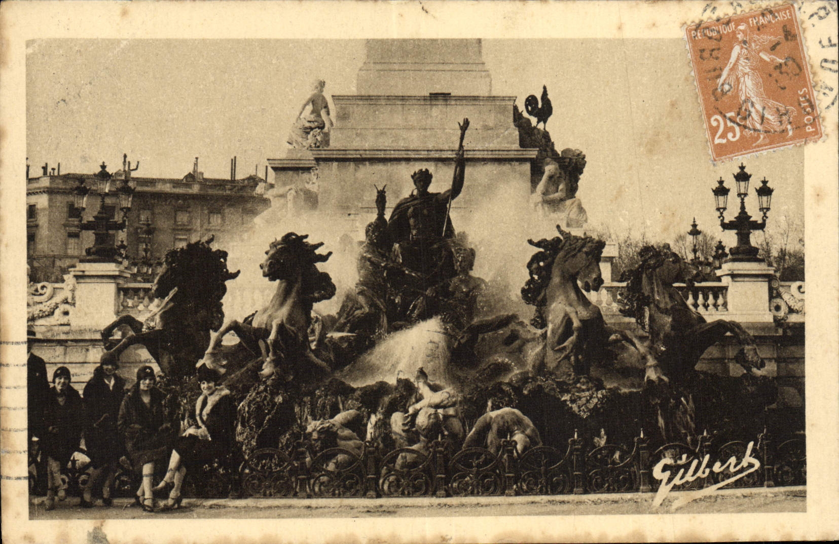 CPA Bordeaux Monument Des Girondins Details