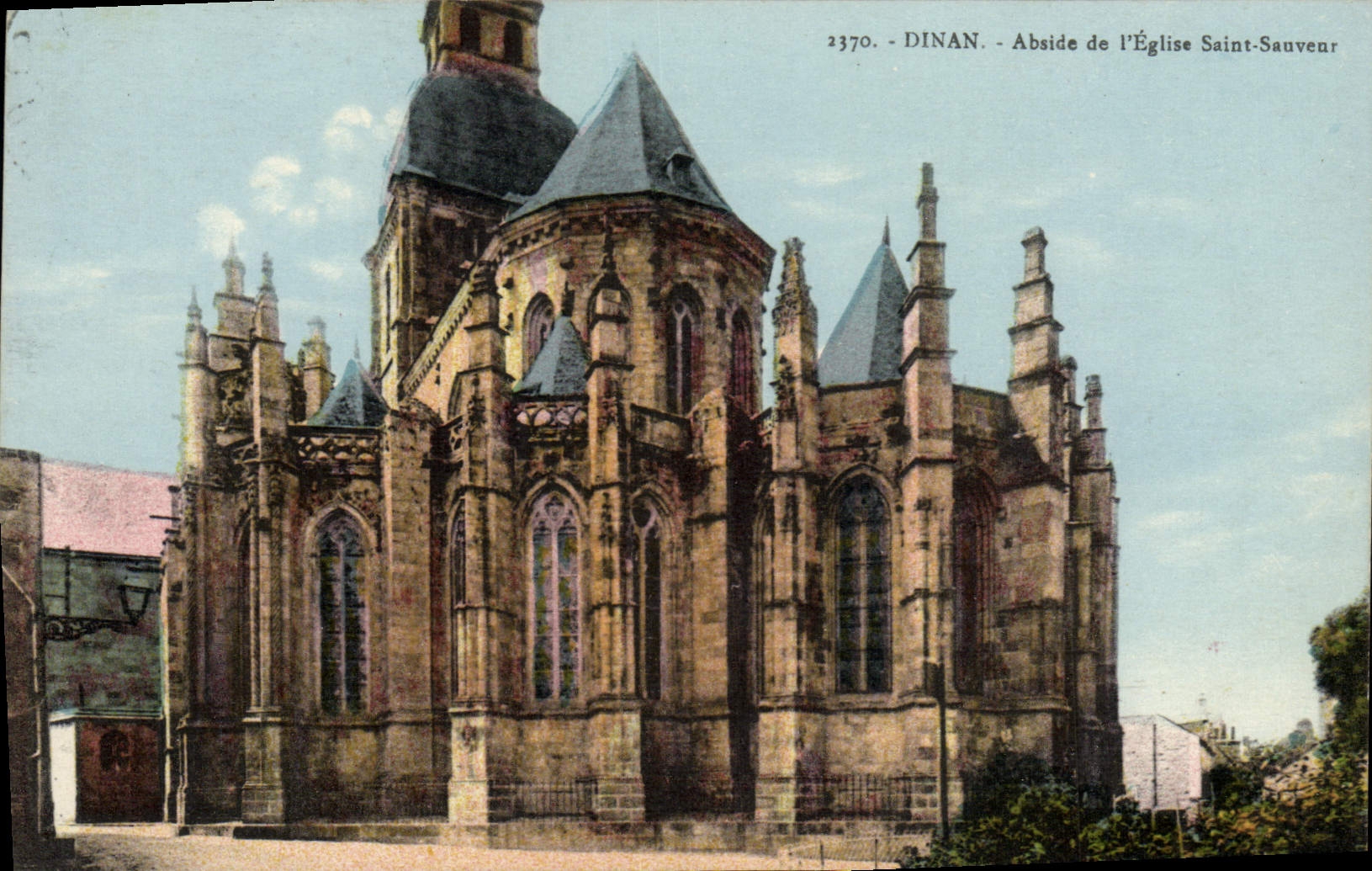 CPA Dinan Abside De I'Eglise Saint Sauveur