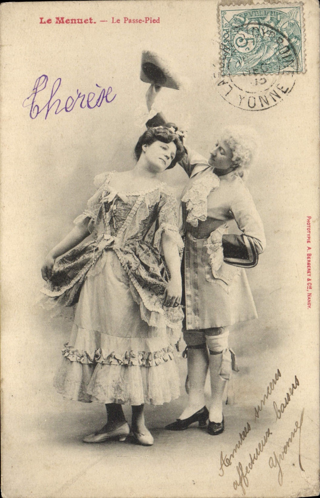 CPA Le Menuet Le Passe Pied Femme