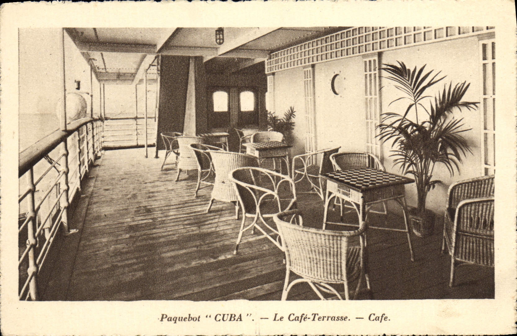 CPA Paquebot Cuba Le Cafe Terrasse Bateau