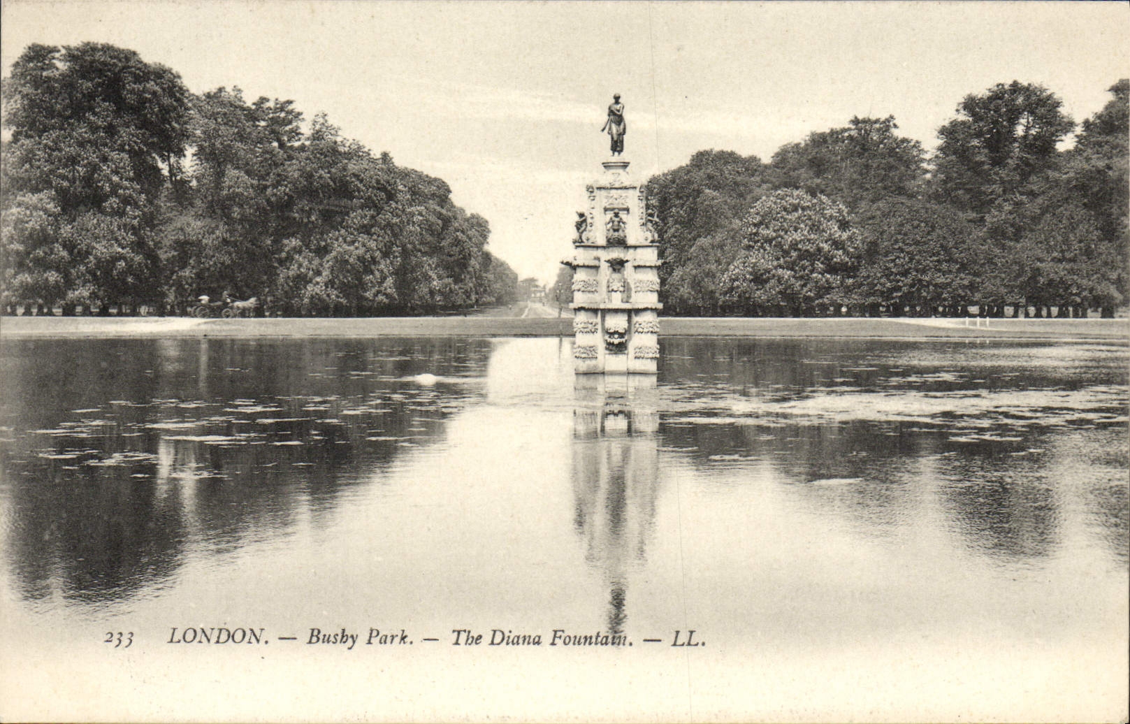 CPA London Busby Park The Diana Fountant