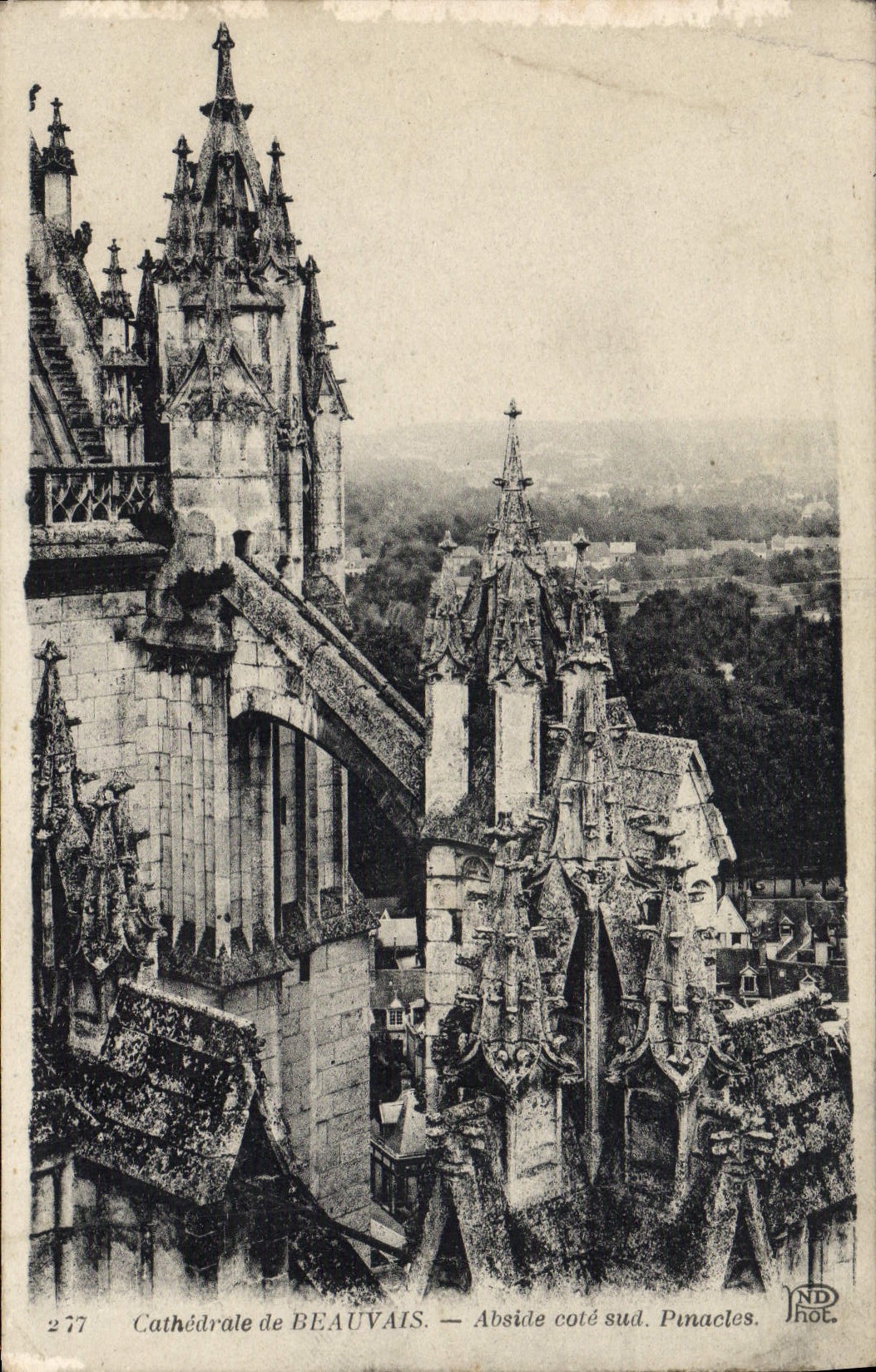 CPA Cathedrale de Beauvais Abside Cote Sud Pinacles 