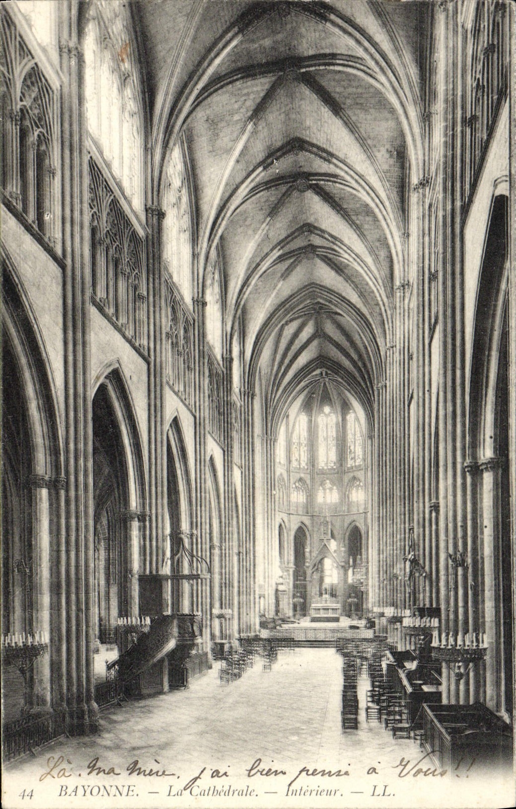 CPA Bayonne La Cathedrale Interieur
