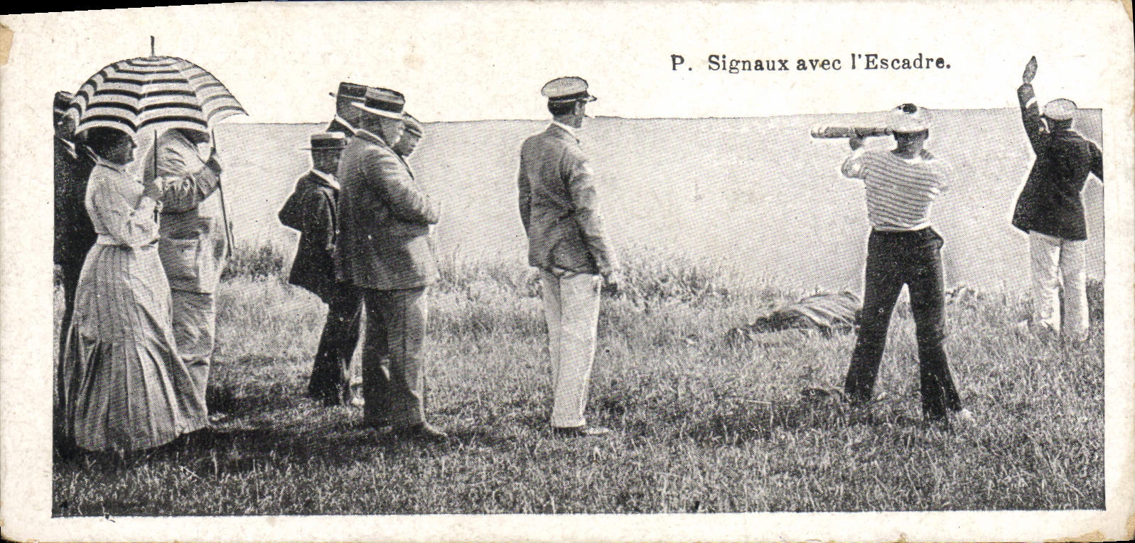 CPA Signaux Avec L'Escadre Marins Militaria