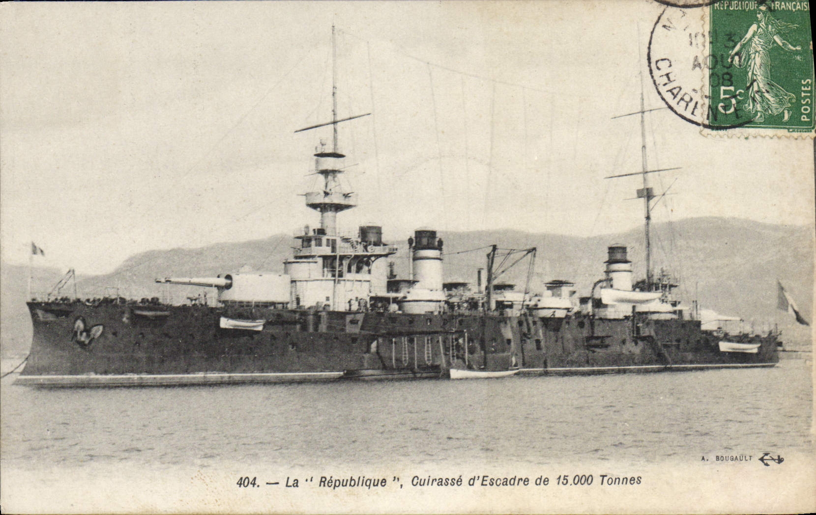 CPA La Republique Cuirasse d'Escadre de 15000 tonnes Bateau