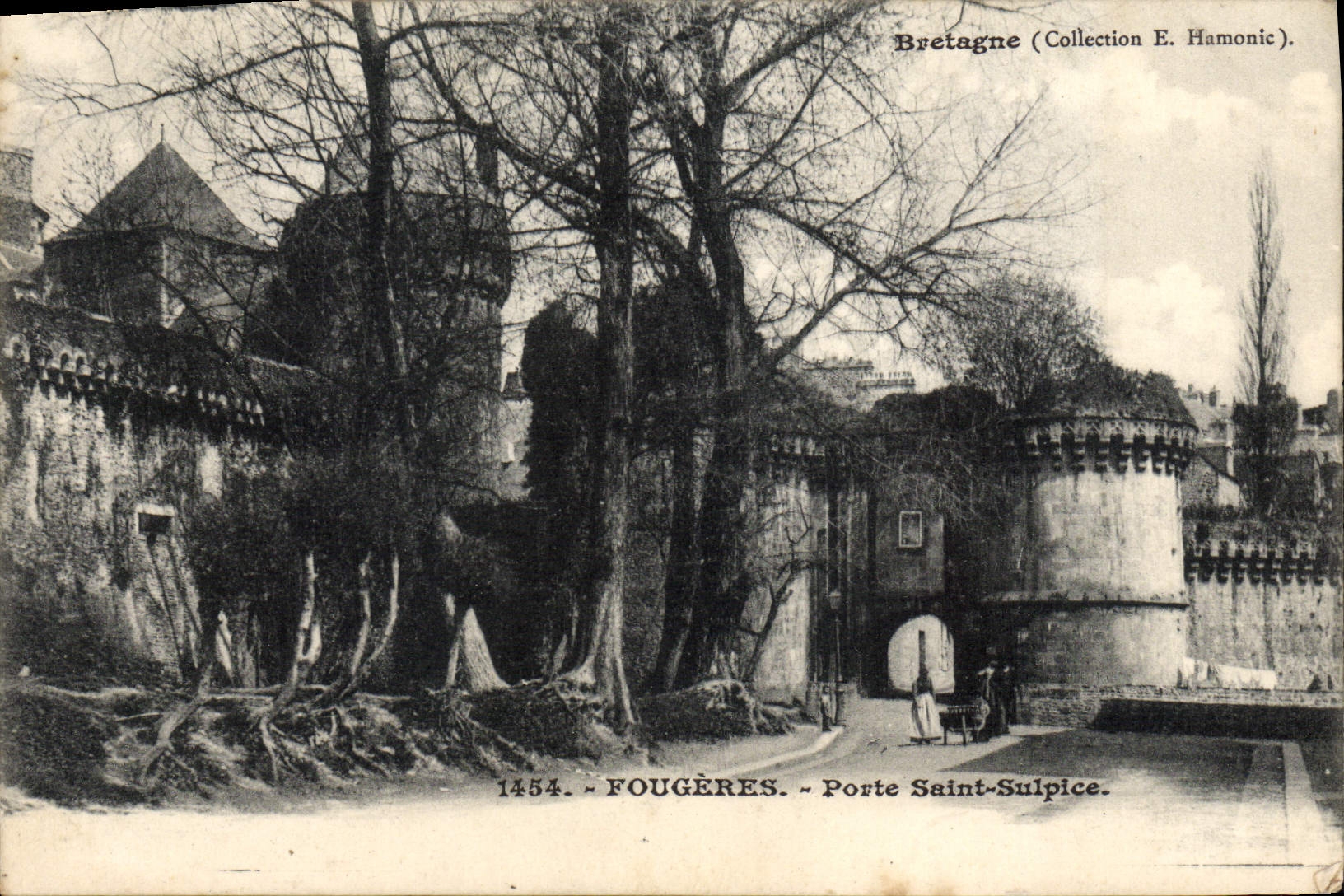 CPA Fougeres Porte Saint Sulpice