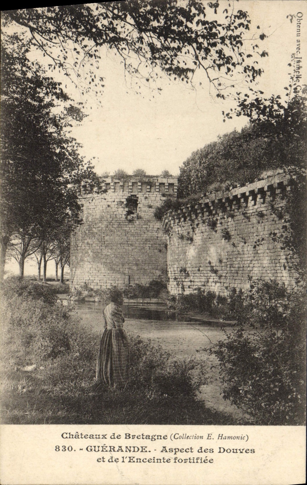 CPA Guerande Aspect des Douves et de Enceinte Fortifiee
