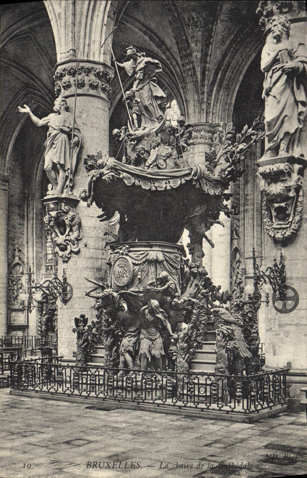 CPA Bruxelles La Chaire de la cathedrale