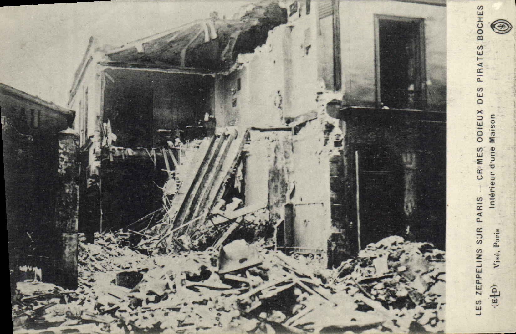 VINTAGE POSTCARD Paris Odious Crimes Of Interior the Boches Pirates of a Militaria house