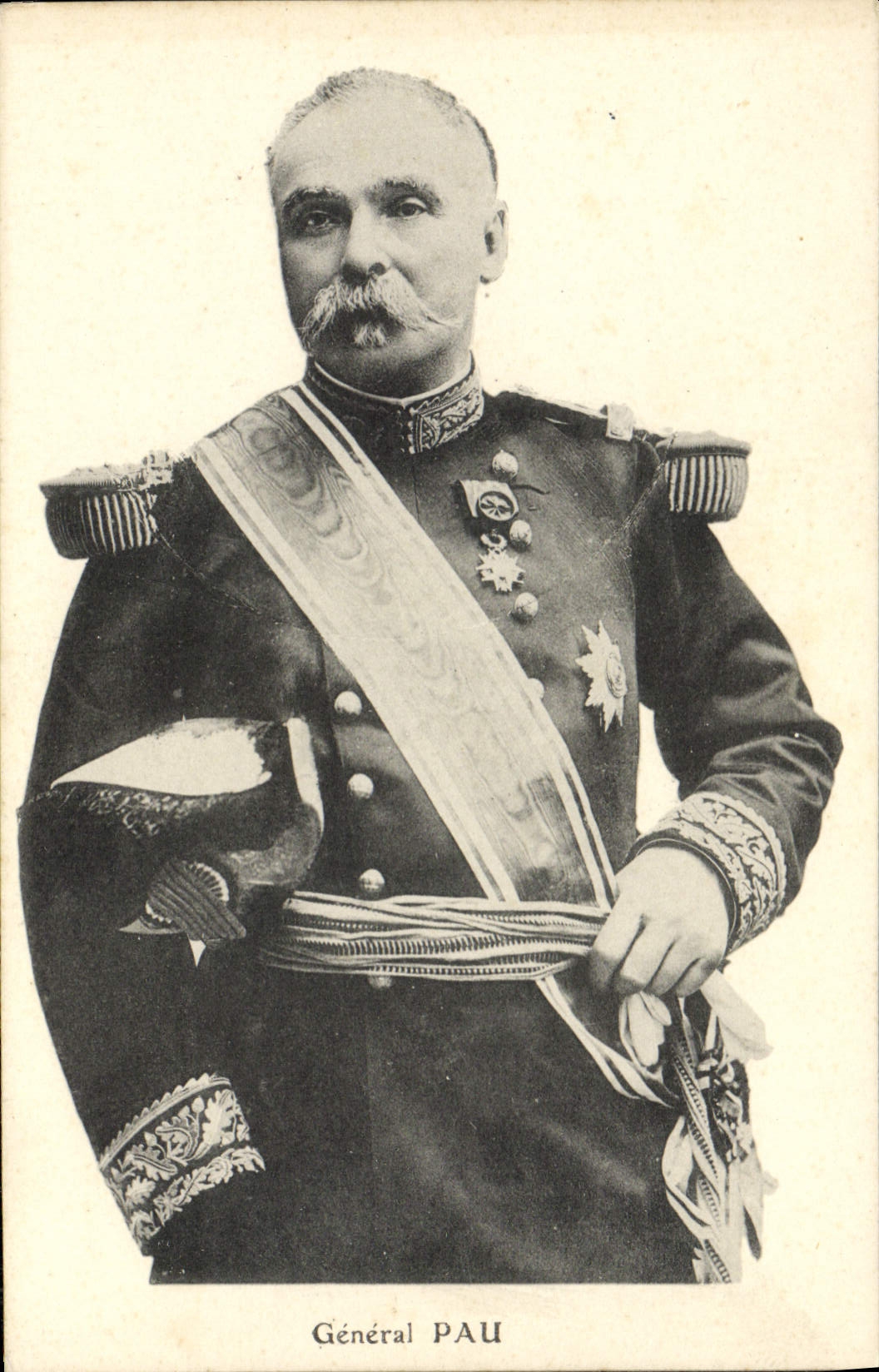 CPA General Pau Militaria