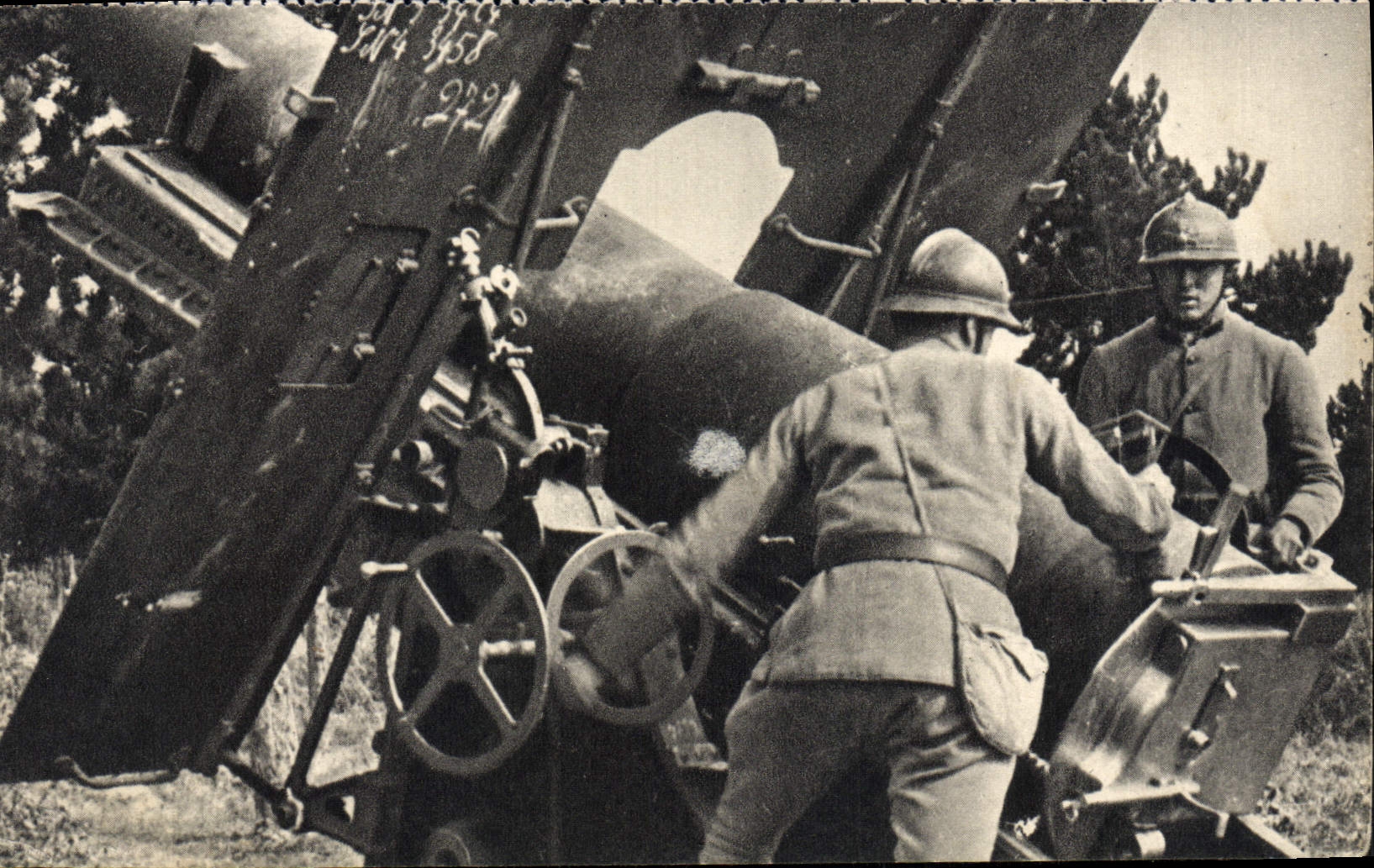 CPA Pointage D'Une Piece Lourde Militaria Canon