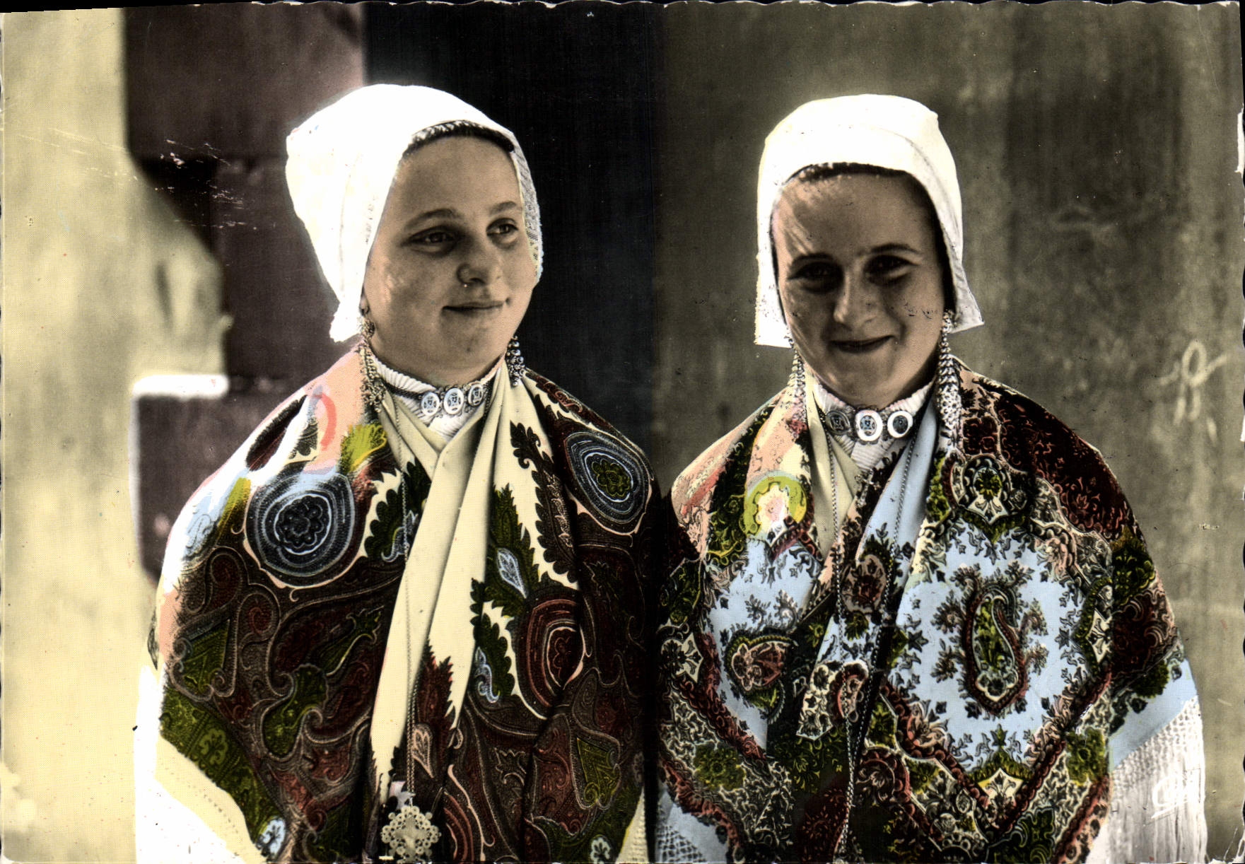 CPA Porteloises Folklore