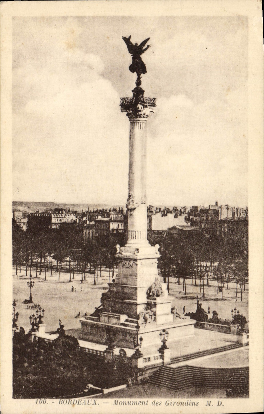 CPA Bordeaux Monument des Girondins