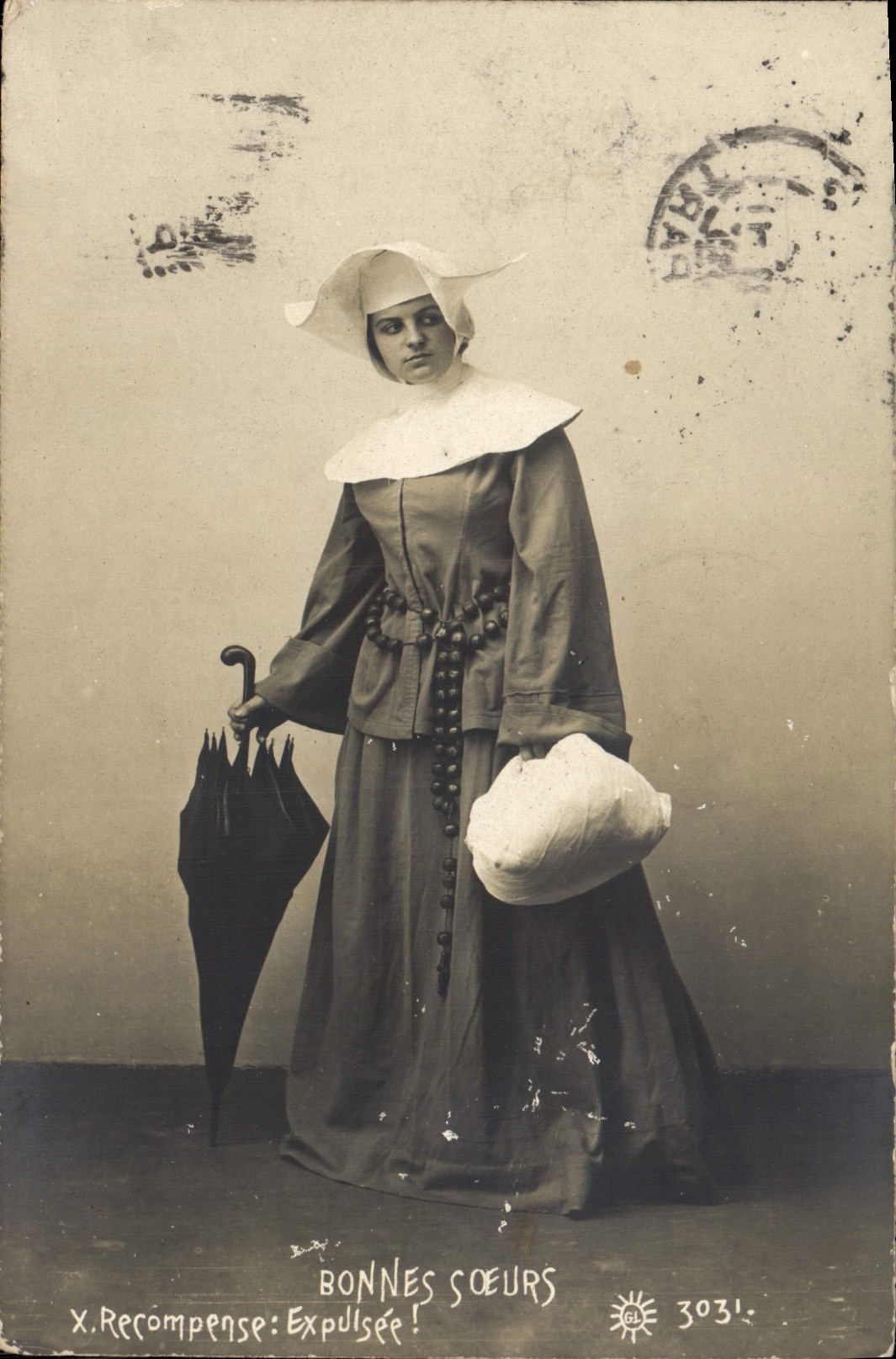 VINTAGE POSTCARD Nuns Woman